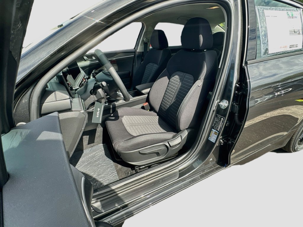 New 2026 Kia K5 LXS FWD image 19