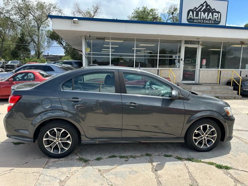 Used 2017 Chevrolet Sonic LT w/ RS Package FWD image 8