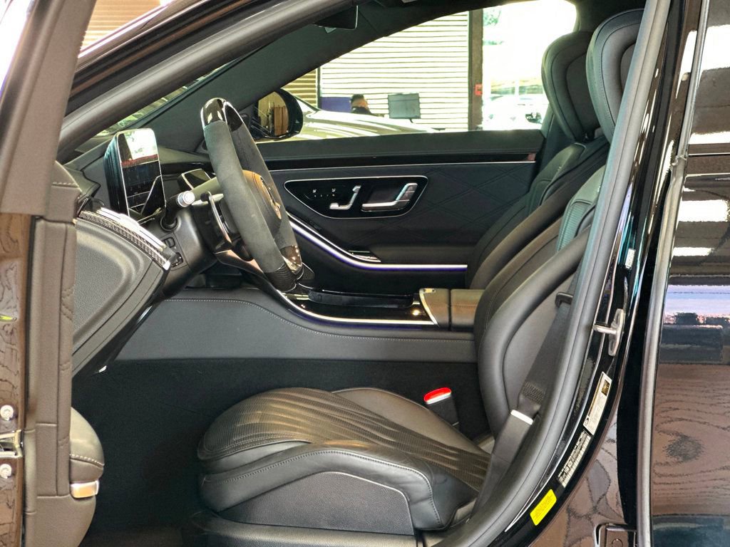 Used 2024 Mercedes-Benz S 63 AMG S image 25
