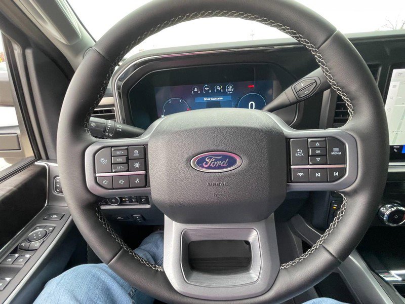 New 2026 Ford F250 Lariat w/ Black Appearance Package image 30