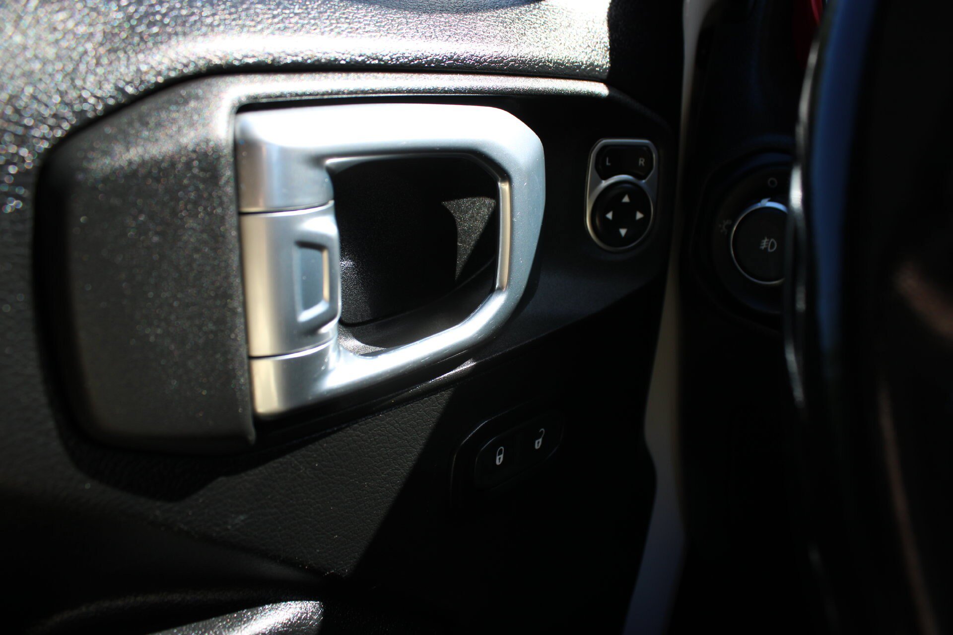 Used 2021 Jeep Wrangler Rubicon AWD/4WD image 16