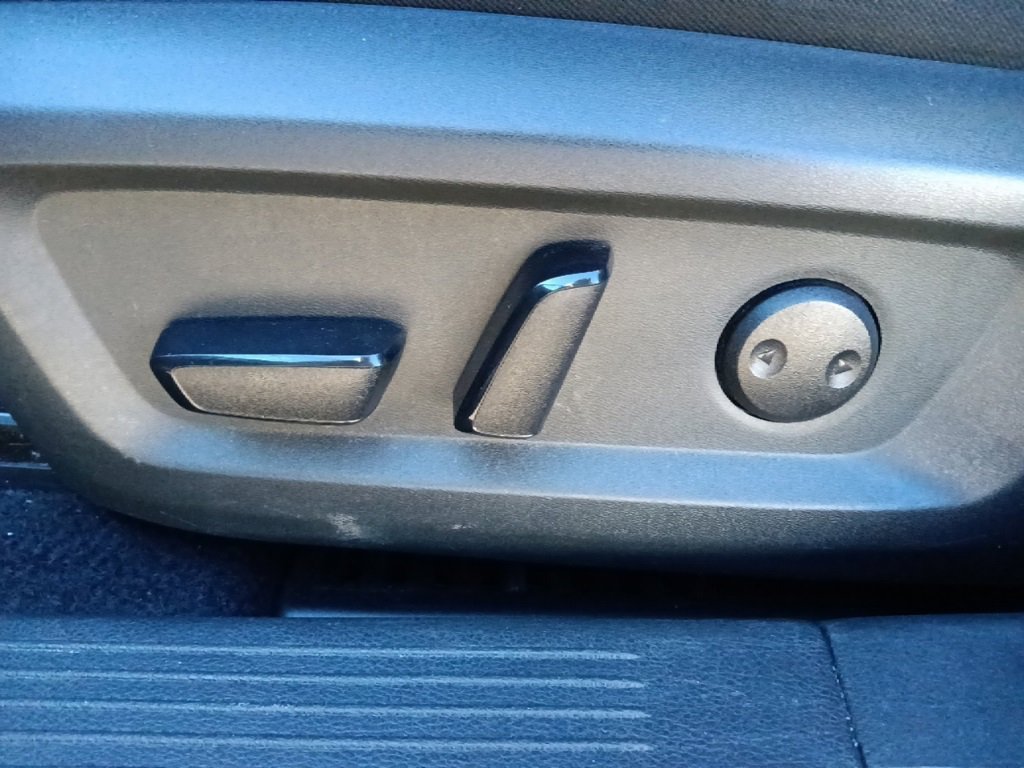 Used 2024 Nissan Rogue SV image 16