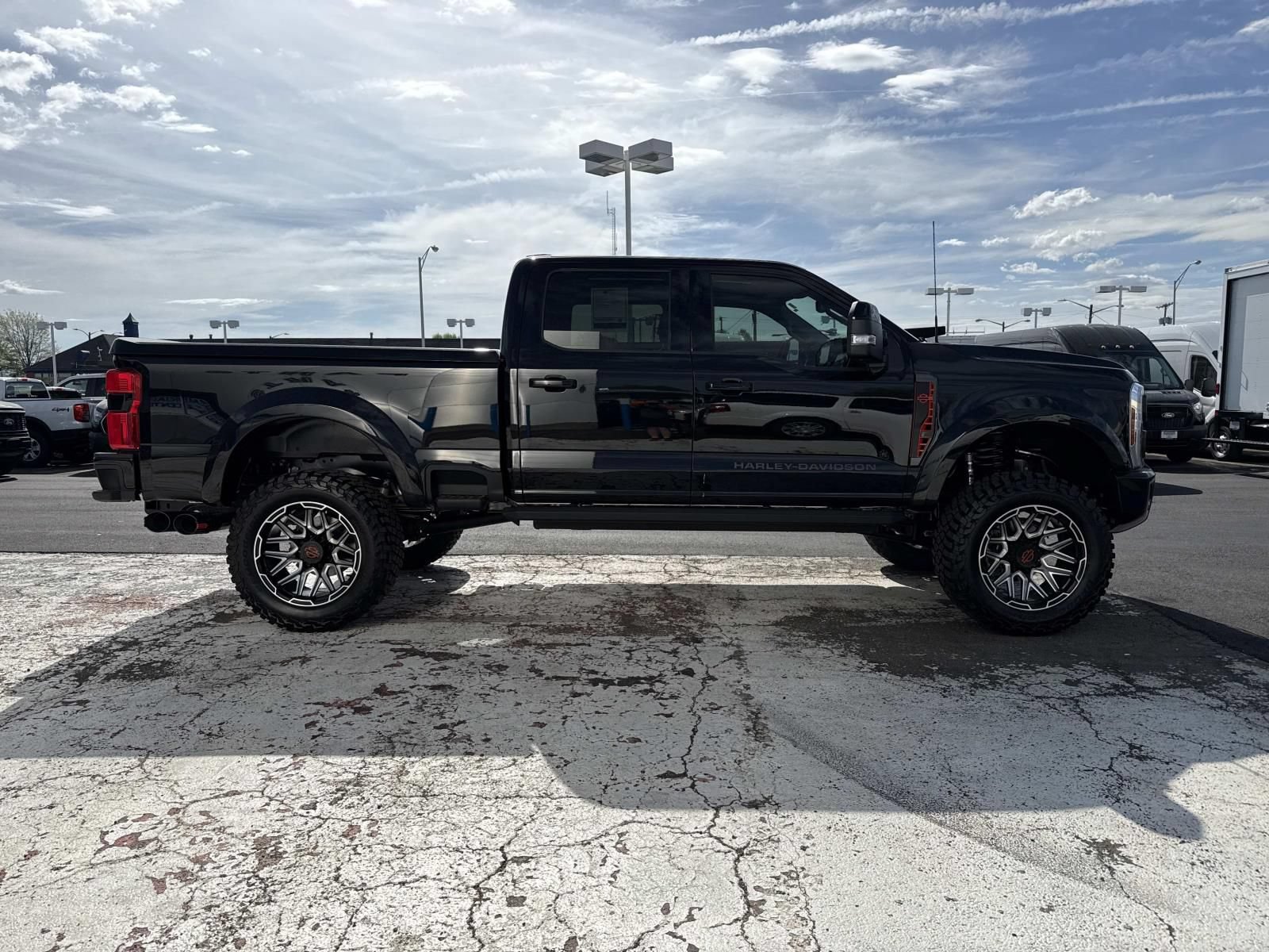 New 2026 Ford F250 Lariat w/ Black Appearance Package AWD/4WD image 2