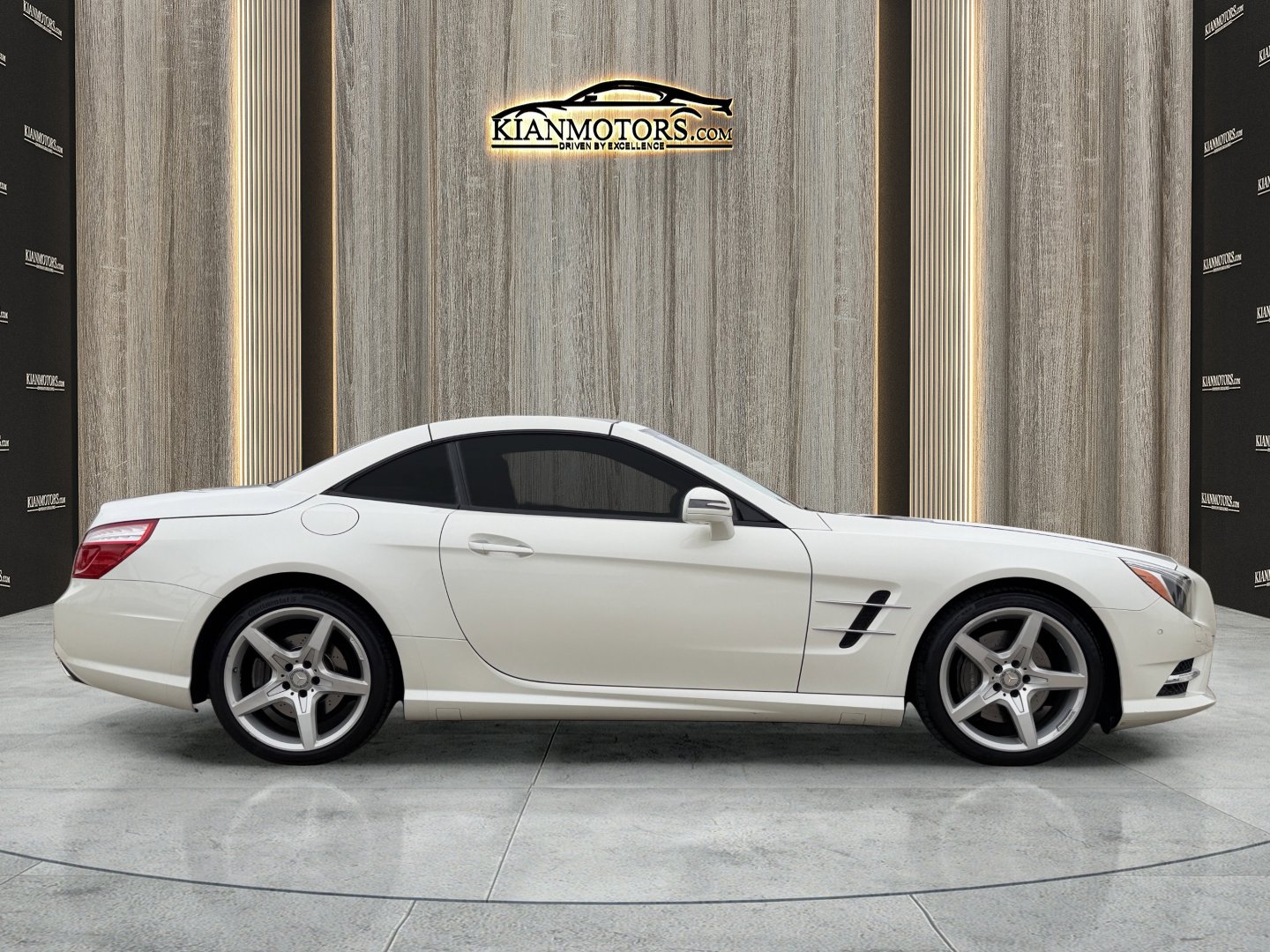 Used 2016 Mercedes-Benz SL 400 image 8