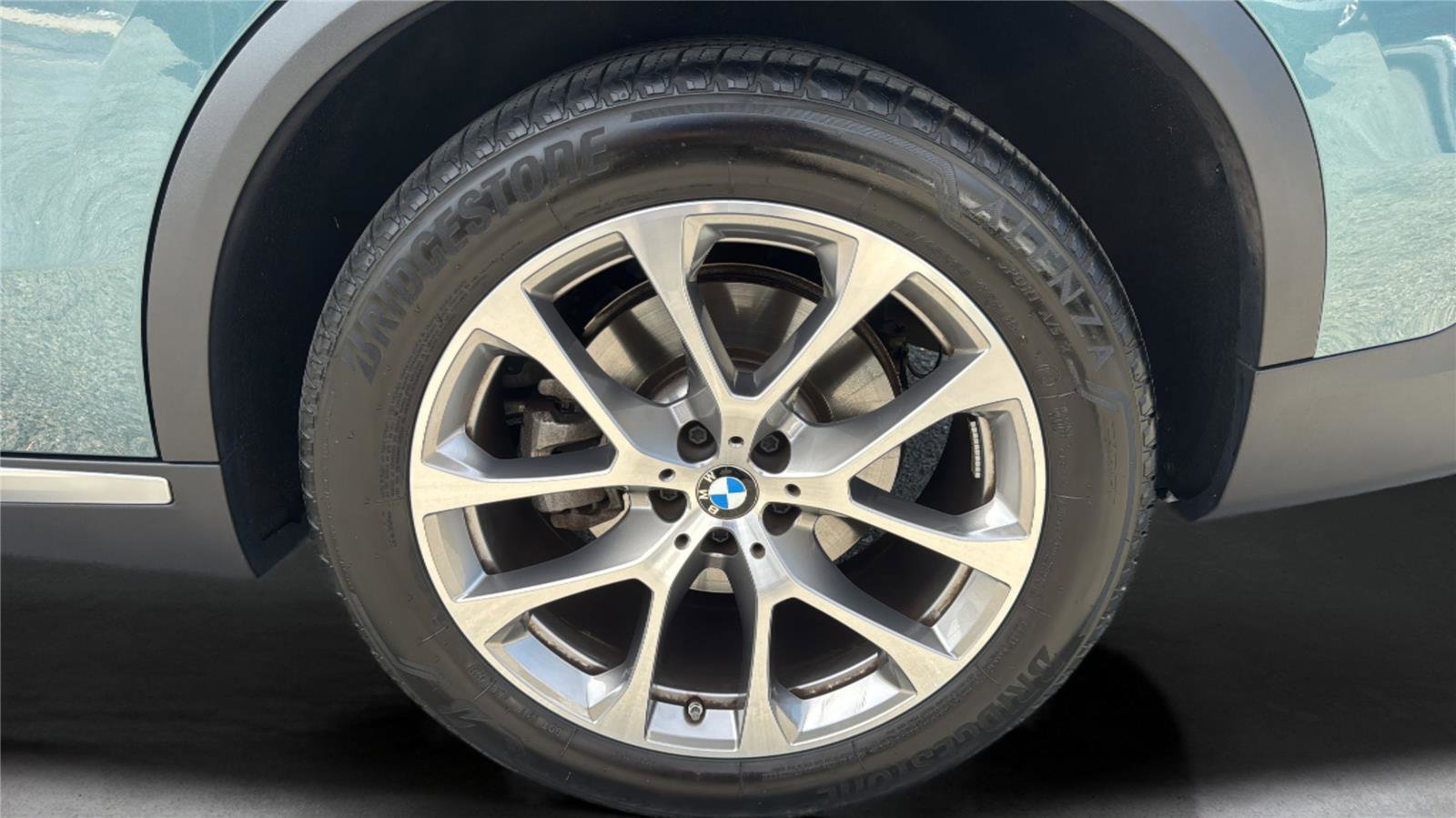 Used 2024 BMW X5 sDrive40i w/ Premium Package image 31