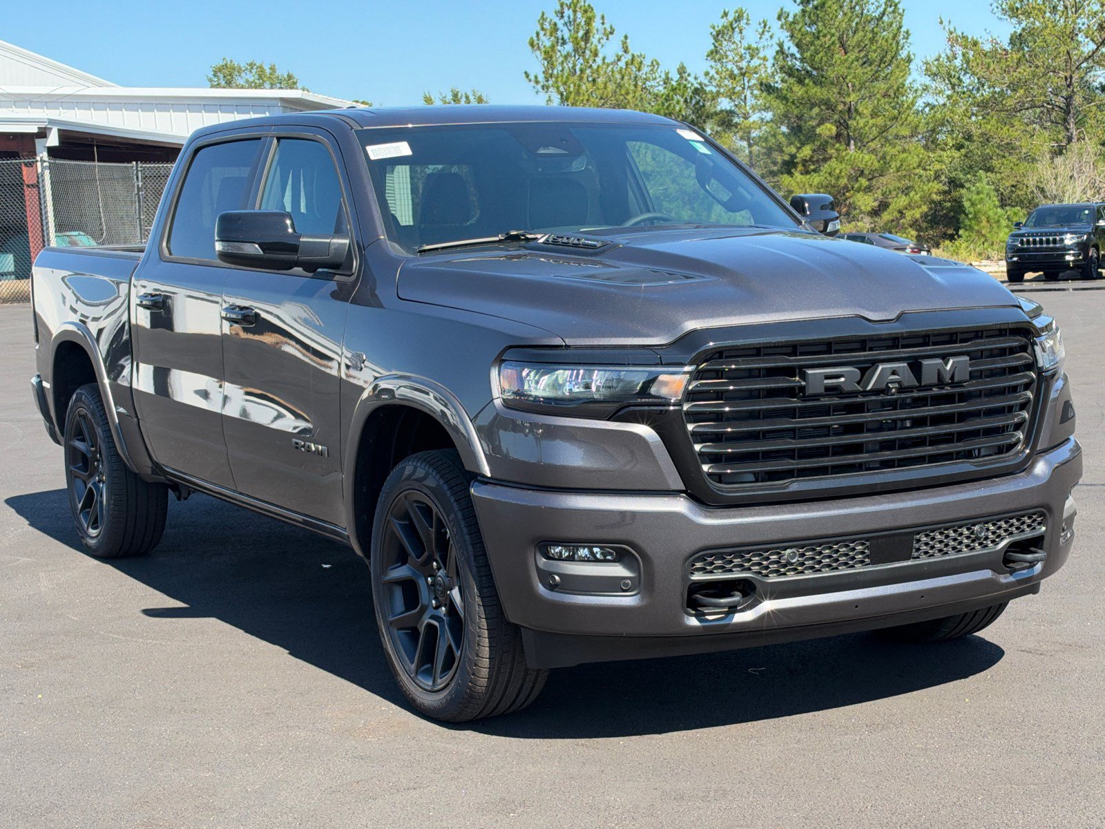New 2027 RAM 1500 Laramie AWD/4WD image 3