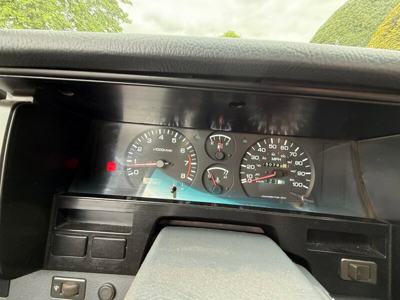 Used 1993 Nissan Pickup 4x4 King Cab image 14