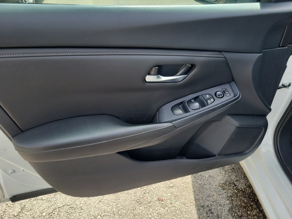 Used 2024 Nissan Sentra SV FWD image 21