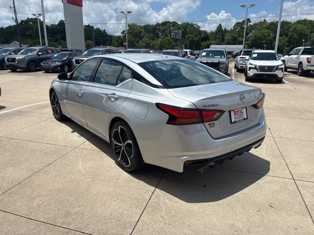 Used 2024 Nissan Altima 2.5 SR FWD image 5