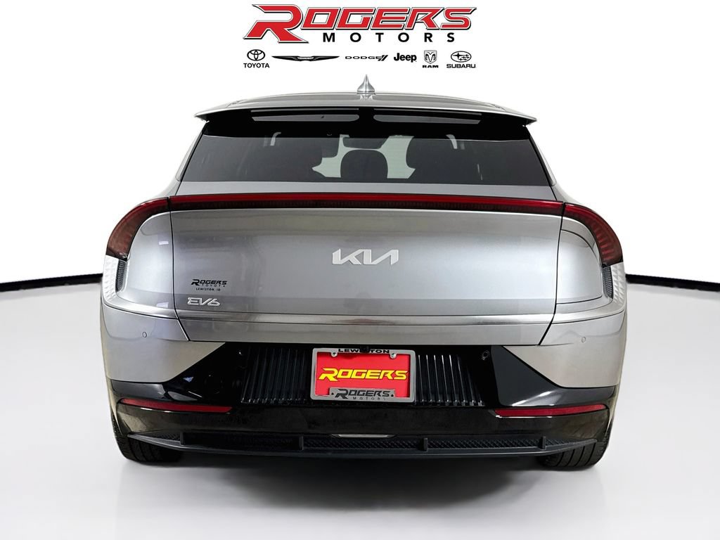 Used 2022 Kia EV6 Wind RWD image 12