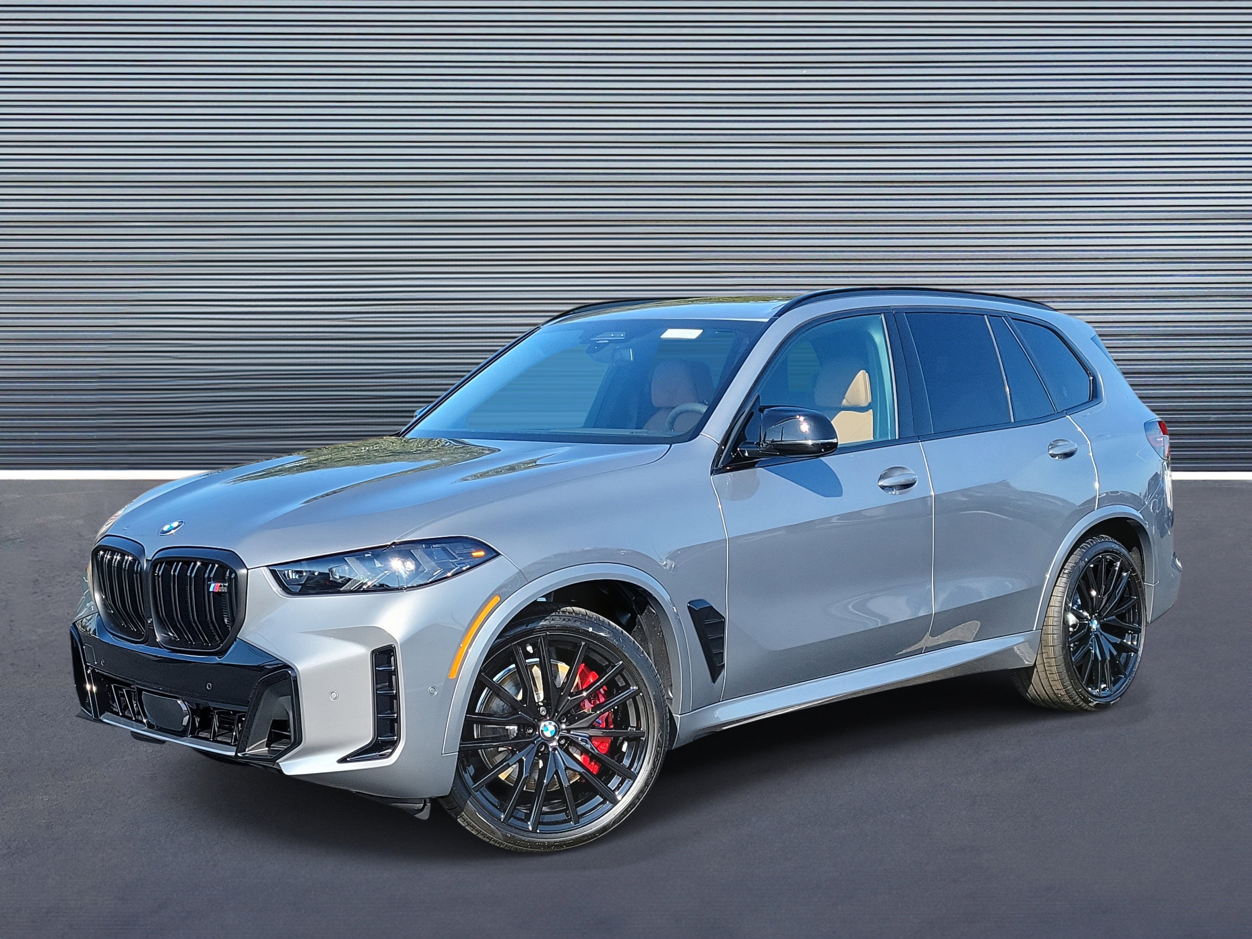New 2026 BMW X5 M60i