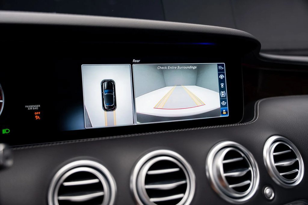 Used 2018 Mercedes-Benz S 560 Cabriolet image 35