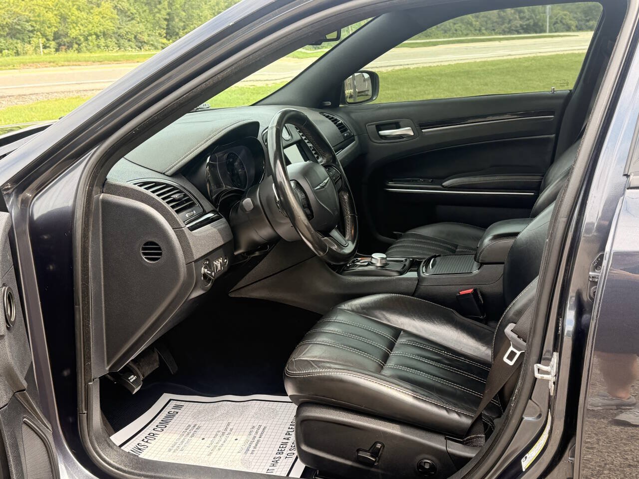 Used 2018 Chrysler 300 S AWD/4WD image 11