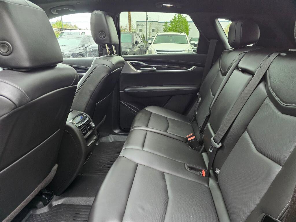 Certified 2023 Cadillac XT5 Premium Luxury w/ Technology Package AWD/4WD image 20