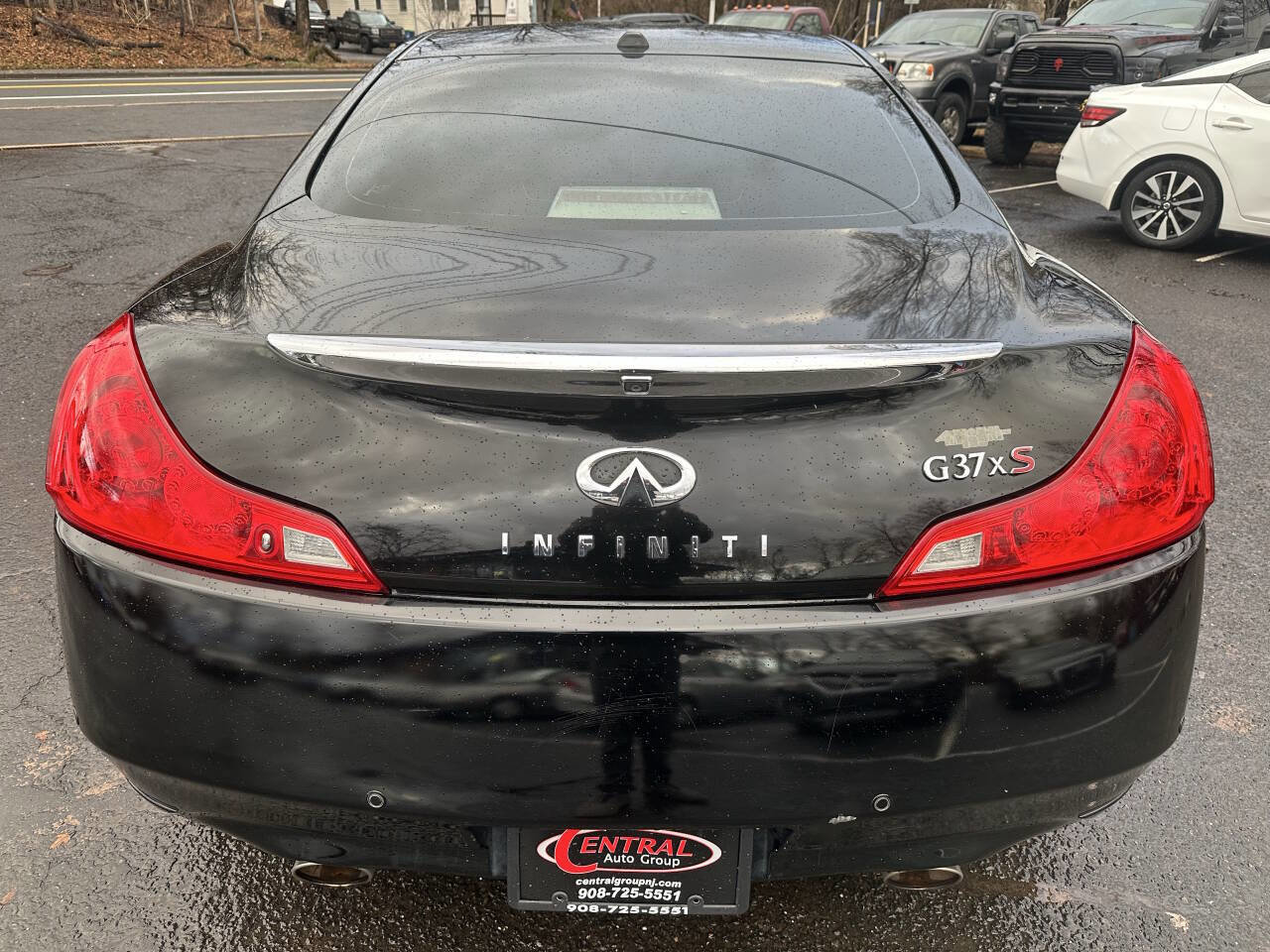 Used 2011 INFINITI G37 x Coupe w/ Premium Pkg image 6