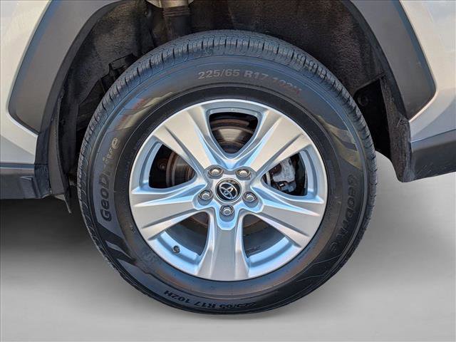 Used 2021 Toyota RAV4 XLE image 23
