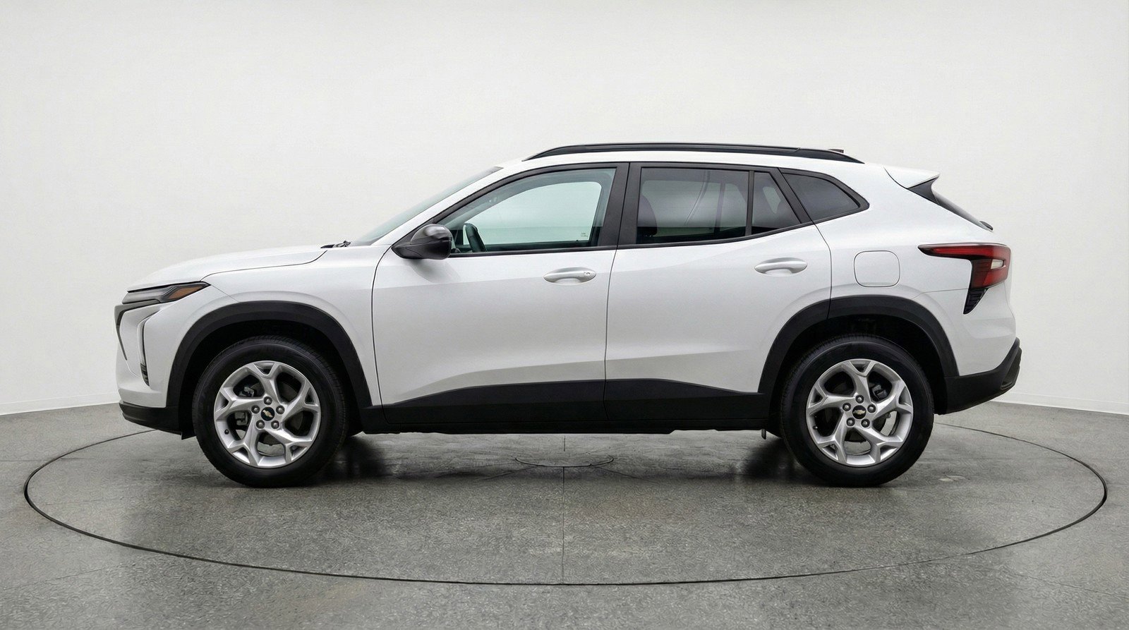 Used 2025 Chevrolet Trax LT image 5