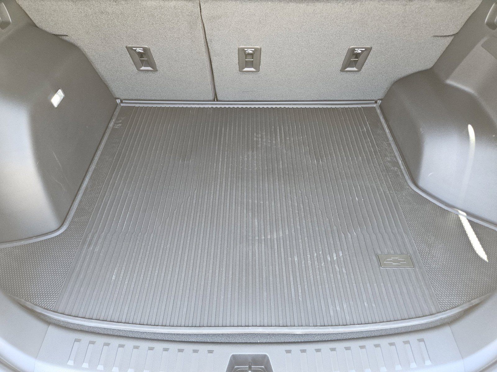 New 2026 Chevrolet Equinox LT w/ Convenience Package II FWD image 21