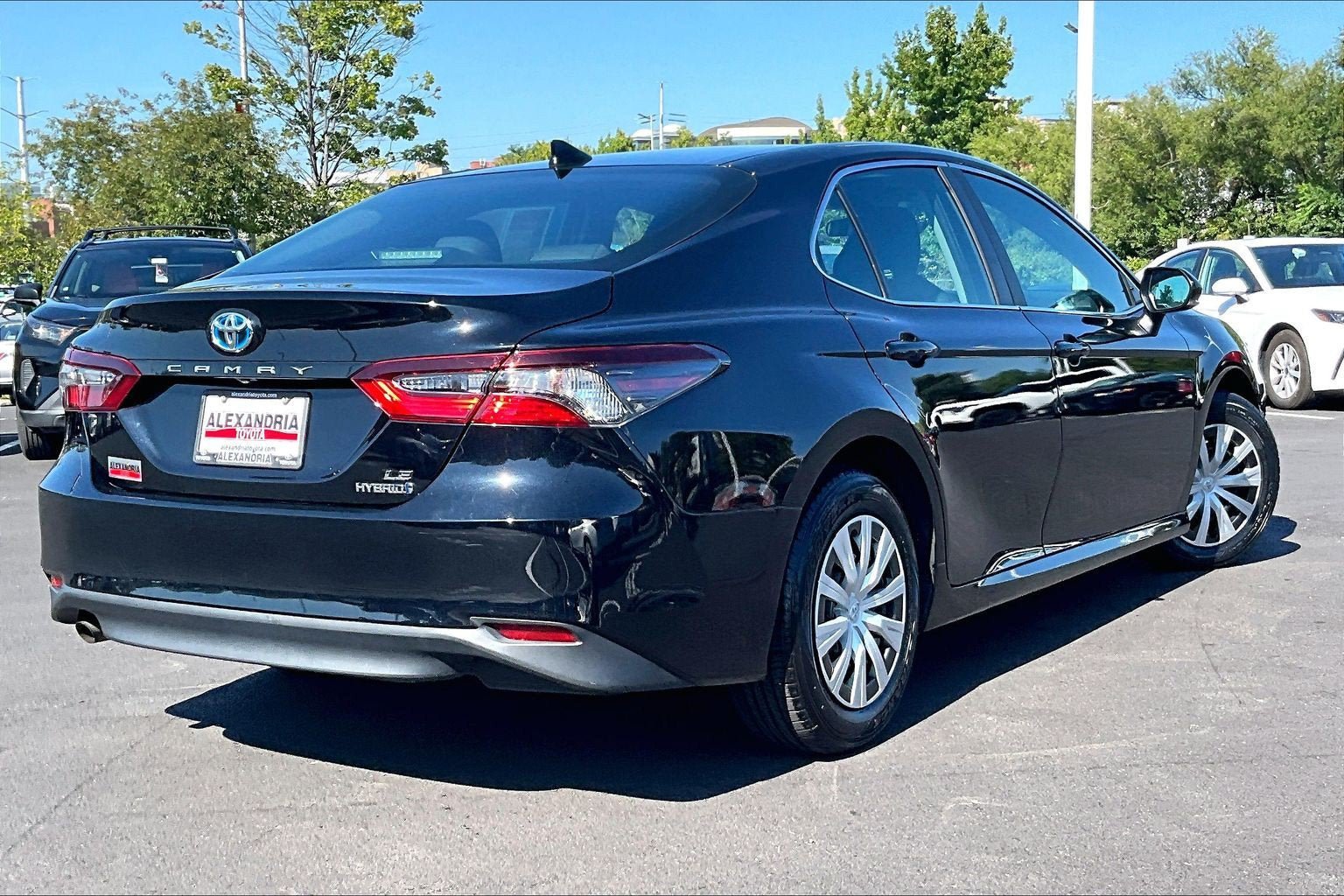 Used 2023 Toyota Camry LE FWD image 12