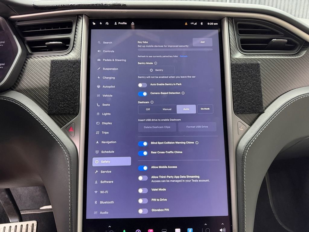 Used 2020 Tesla Model X Performance image 34