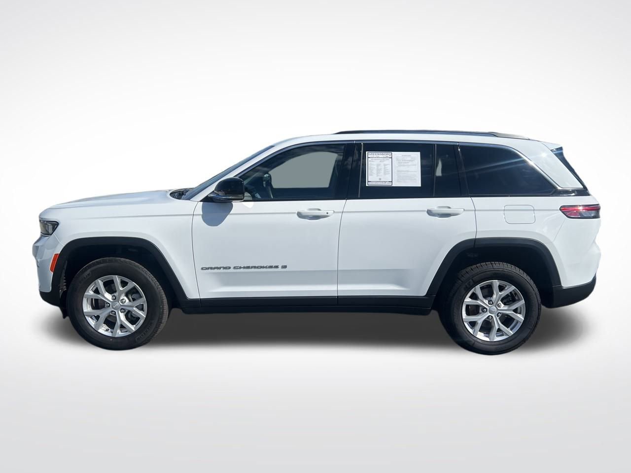 Used 2023 Jeep Grand Cherokee Limited image 2