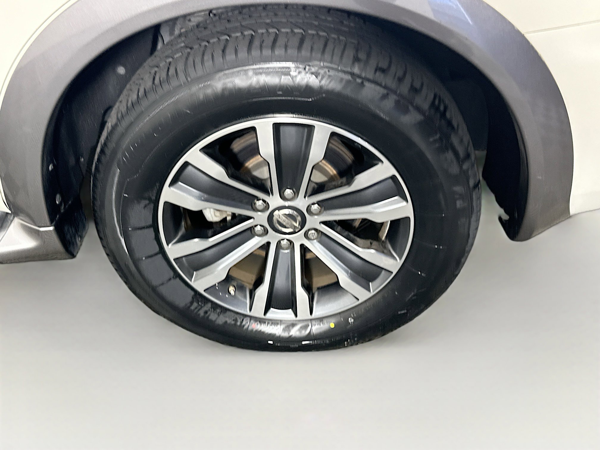 Used 2018 Nissan Armada SL w/ Premium Package image 11