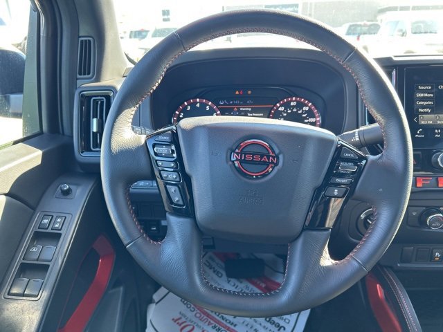 Used 2025 Nissan Frontier PRO-4X w/ Black Accent Package image 19