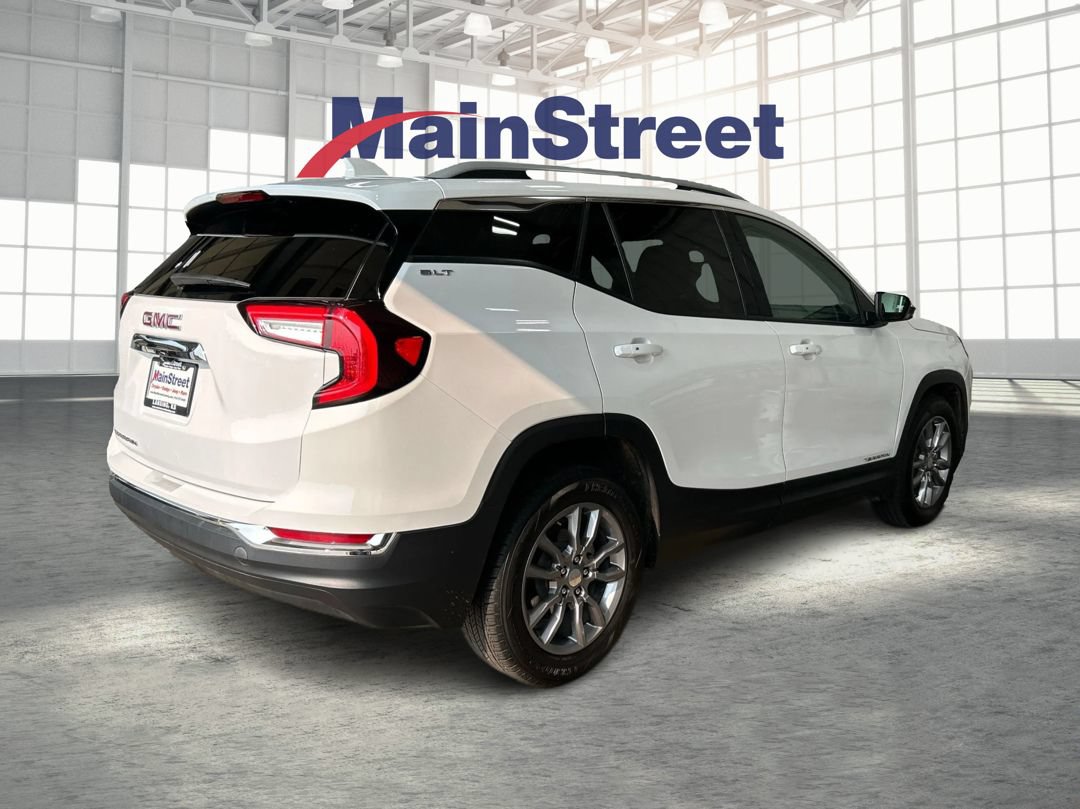 Used 2024 GMC Terrain SLT FWD image 5