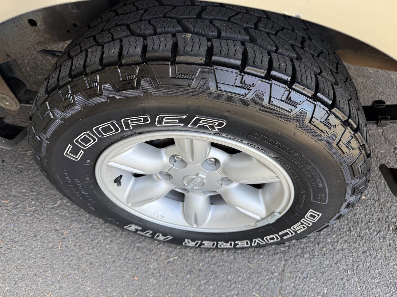 Used 2004 Nissan Frontier XE w/ (VTP) Value Truck Pkg image 13