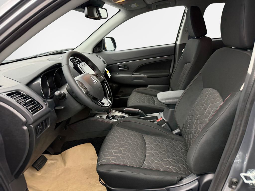 New 2026 Mitsubishi Outlander Sport LE AWD/4WD image 12