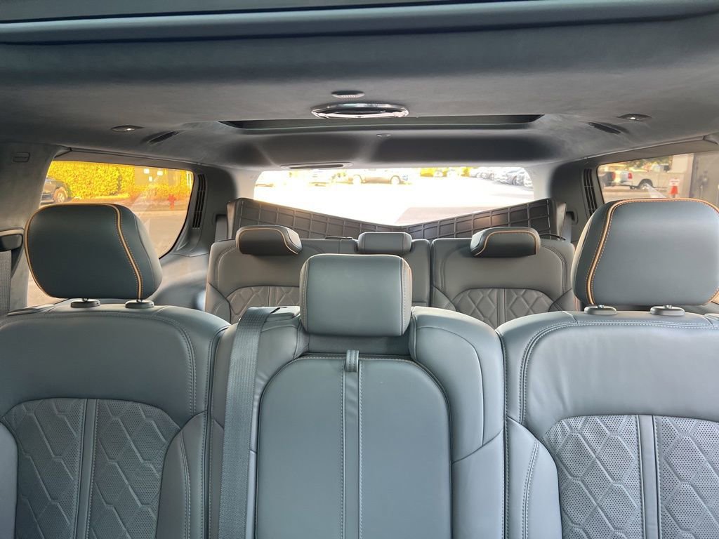 Used 2022 Jeep Grand Wagoneer Series III w/ Flexible Seating Group image 69