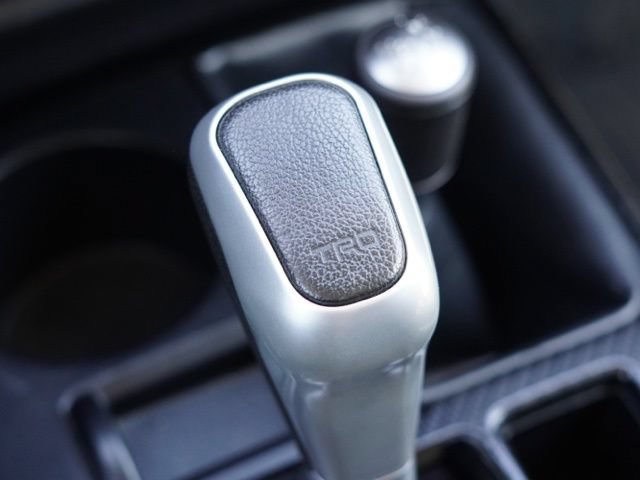 Used 2024 Toyota 4Runner TRD Off-Road Premium AWD/4WD image 40