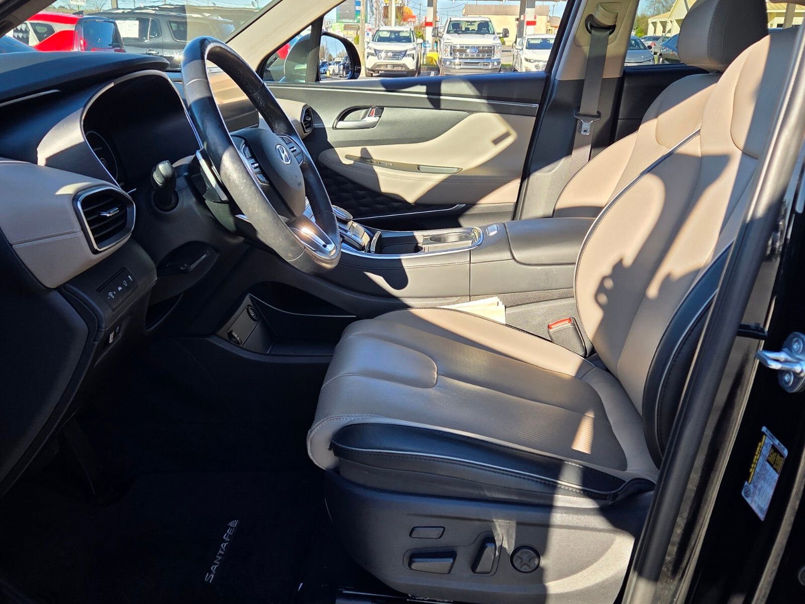 Certified 2023 Hyundai Santa Fe Limited image 5