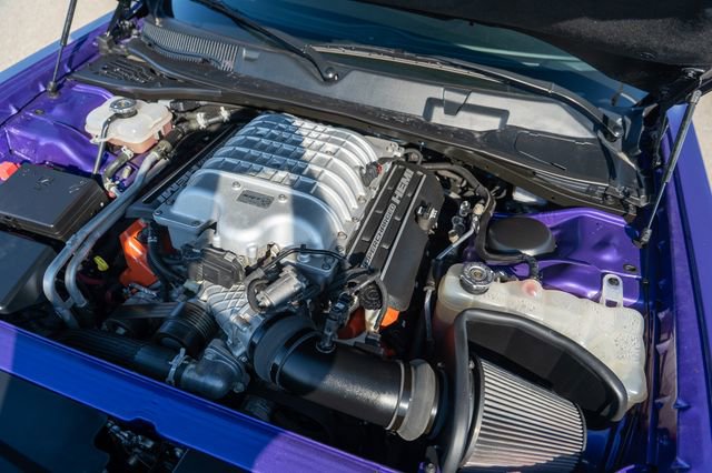 Used 2016 Dodge Challenger SRT Hellcat image 31