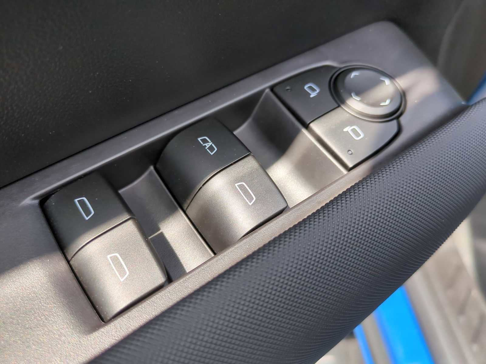 Used 2023 Chevrolet Colorado Z71 w/ Z71 Convenience Package 2 image 23