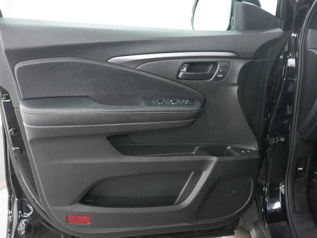 Used 2023 Honda Passport EX-L image 21