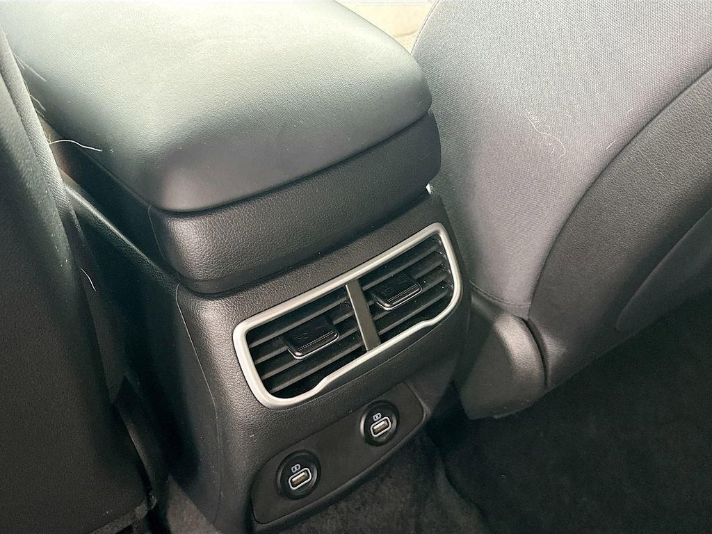 Used 2023 Hyundai Santa Fe SE image 30