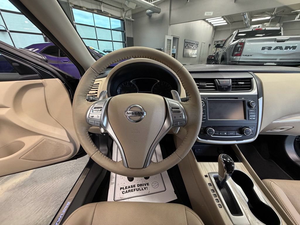 Used 2017 Nissan Altima 3.5 SL w/ 3.5SL Technology Package FWD image 11