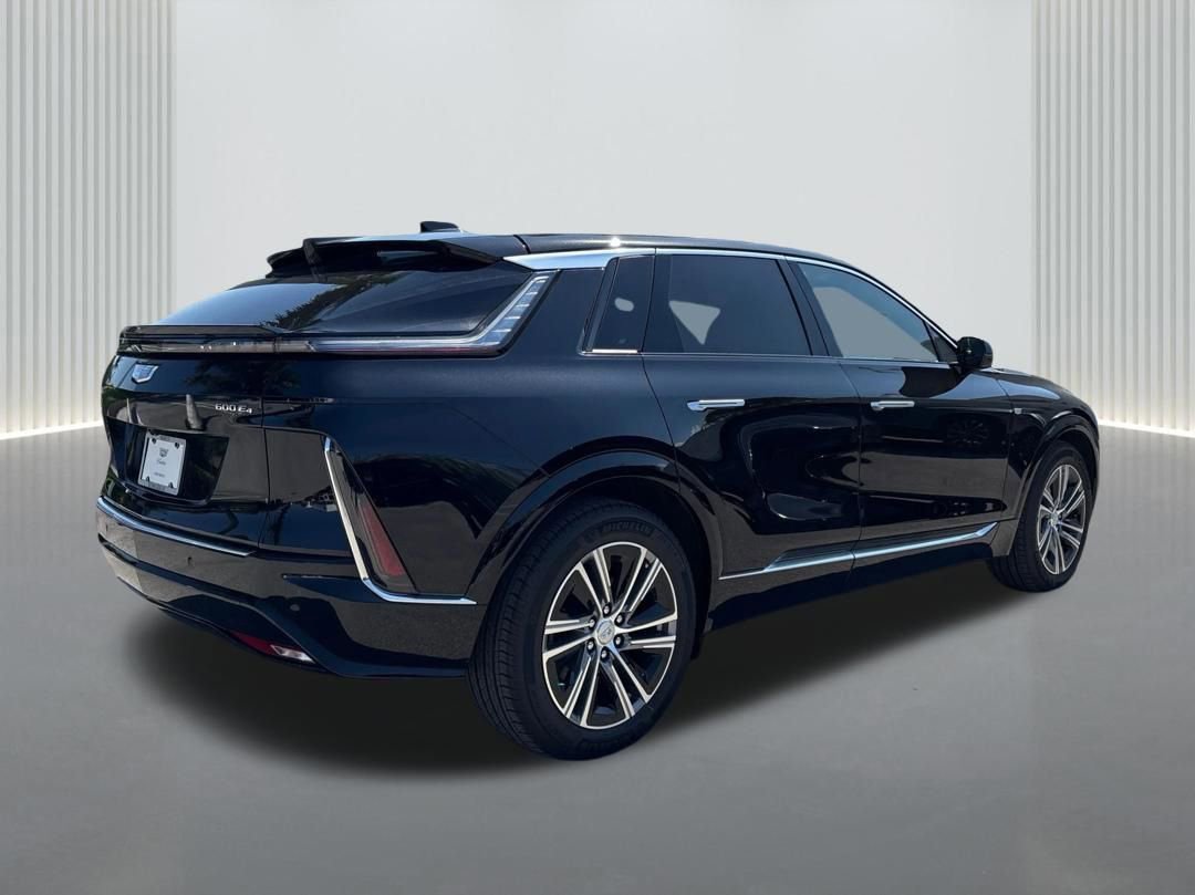 New 2026 Cadillac Lyriq Luxury image 5