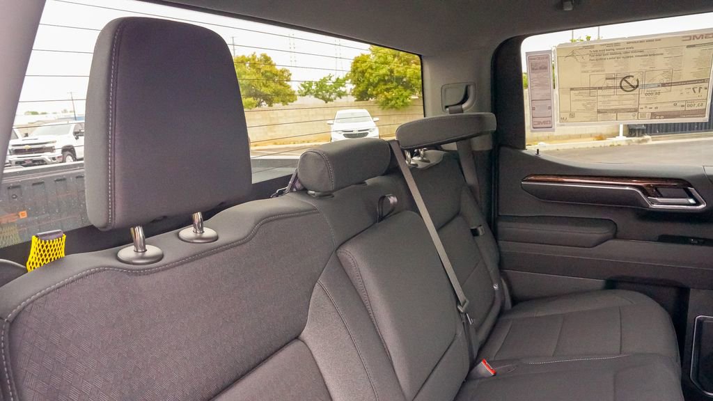 New 2026 GMC Sierra 1500 Elevation image 15