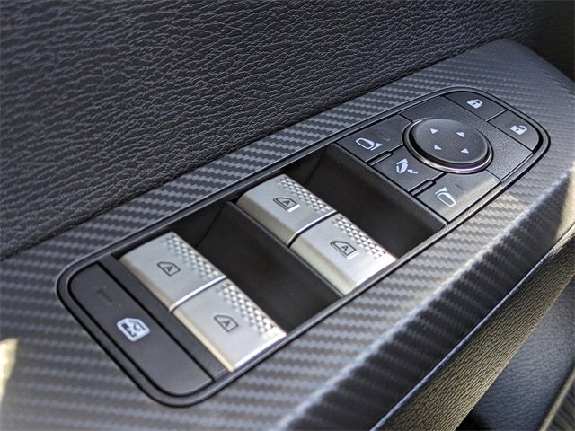 New 2025 Mitsubishi Outlander SE image 26