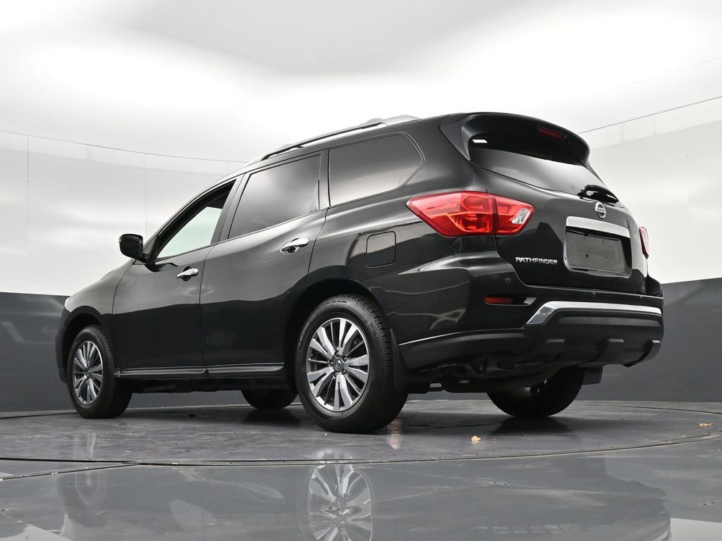 Used 2019 Nissan Pathfinder S image 29