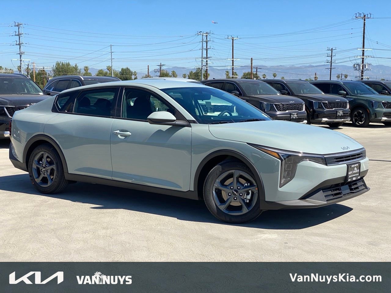 New 2026 Kia K4 LXS image 1