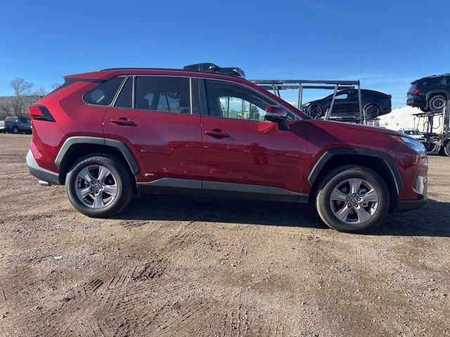 Used 2025 Toyota RAV4 LE image 7