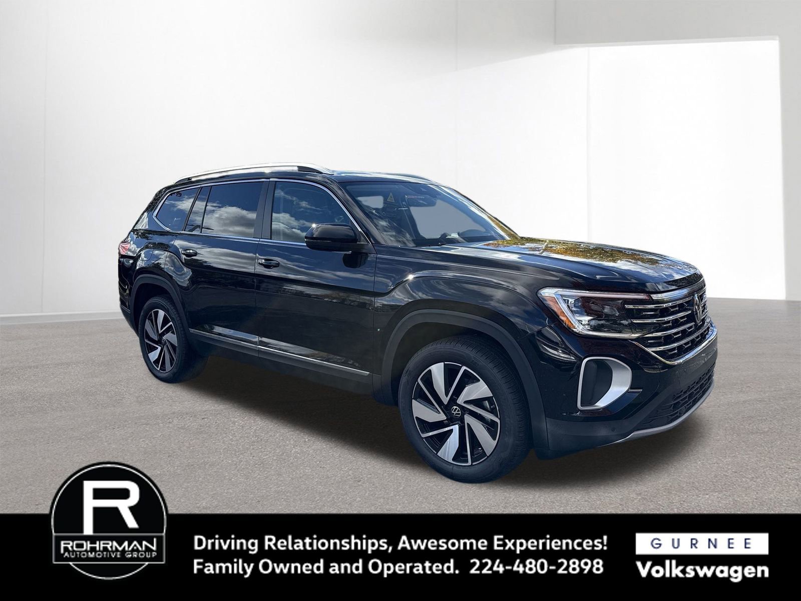 New 2026 Volkswagen Atlas SEL image 2