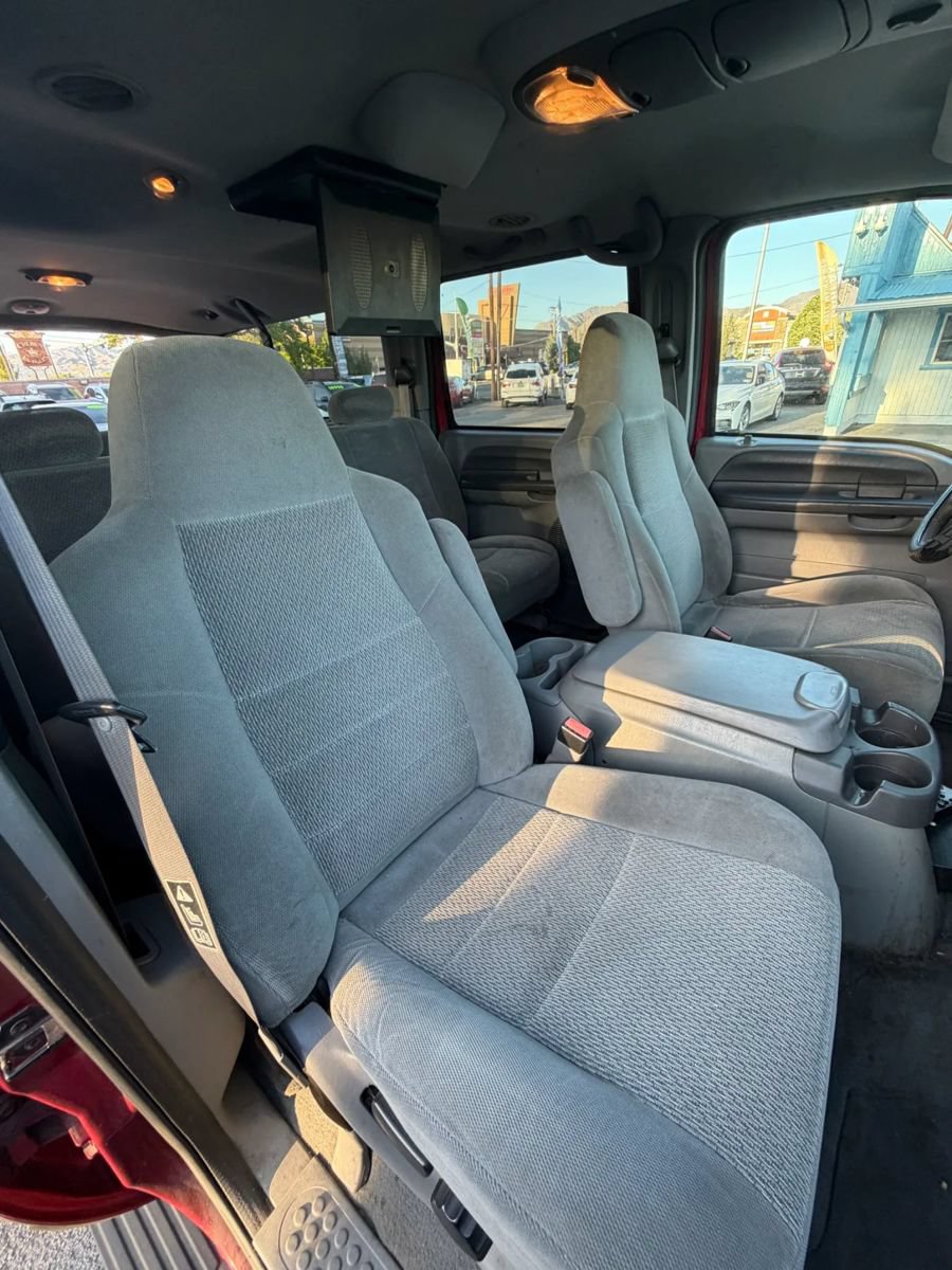 Used 2003 Ford Excursion XLT RWD image 13
