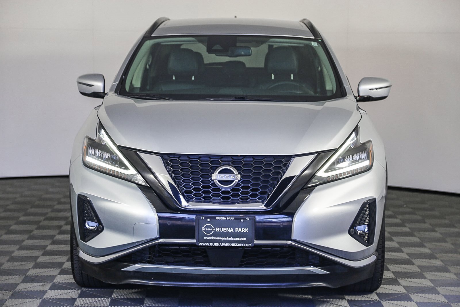 Used 2023 Nissan Murano SV image 3