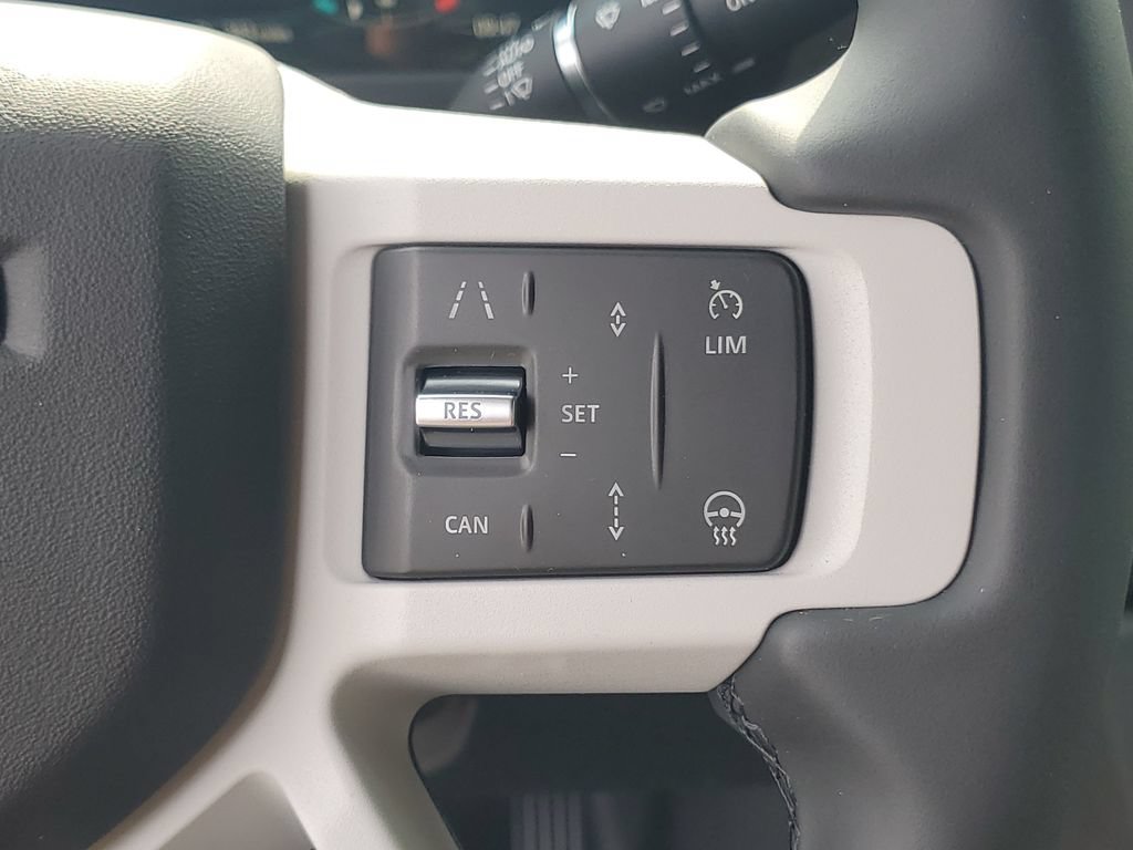 New 2026 Land Rover Defender 130 X-Dynamic SE AWD/4WD image 18