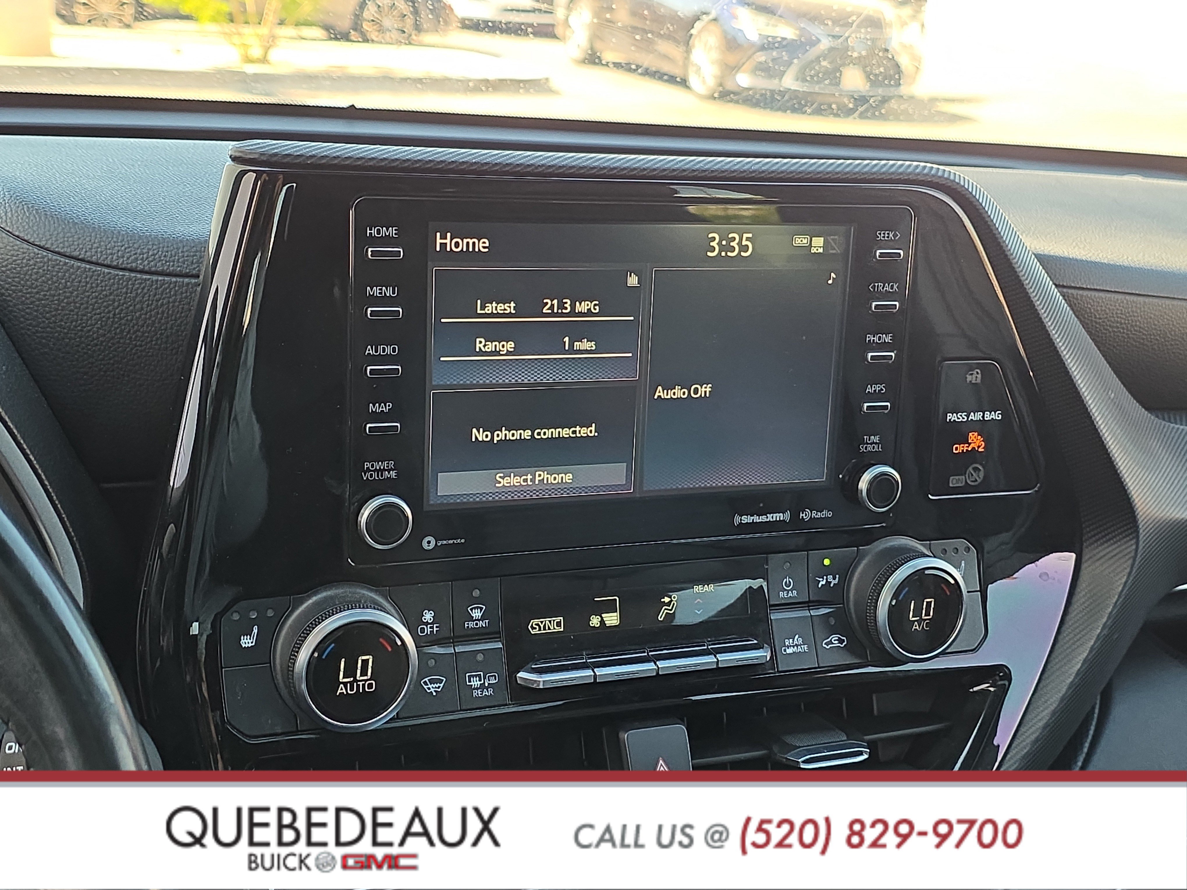 Used 2022 Toyota Highlander XSE FWD image 12