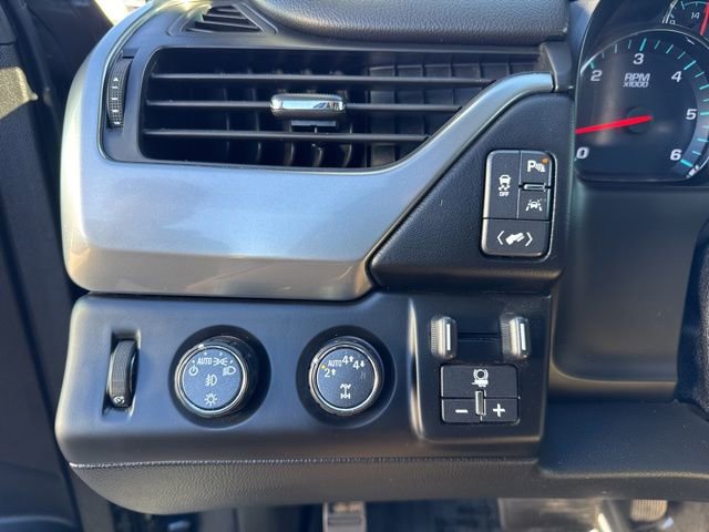 Used 2020 Chevrolet Suburban Premier AWD/4WD image 21